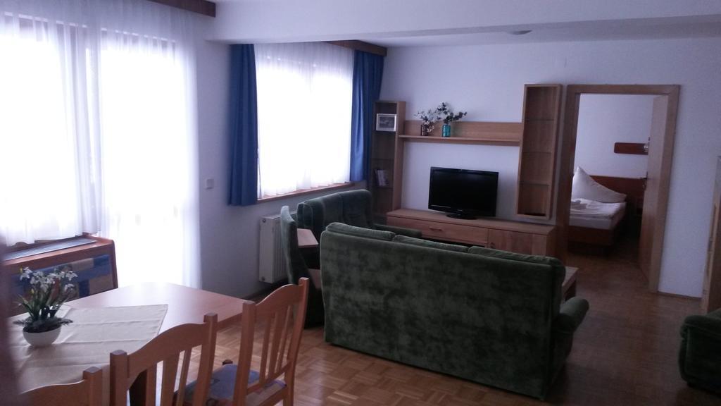 Panoramablickhotel - Lakeview Apartments أنينهايم المظهر الخارجي الصورة